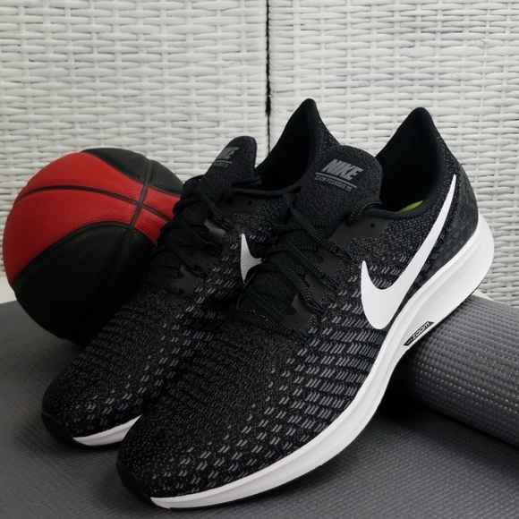 Nike Other - Nike Air Zoom Pegasus 35 Mens